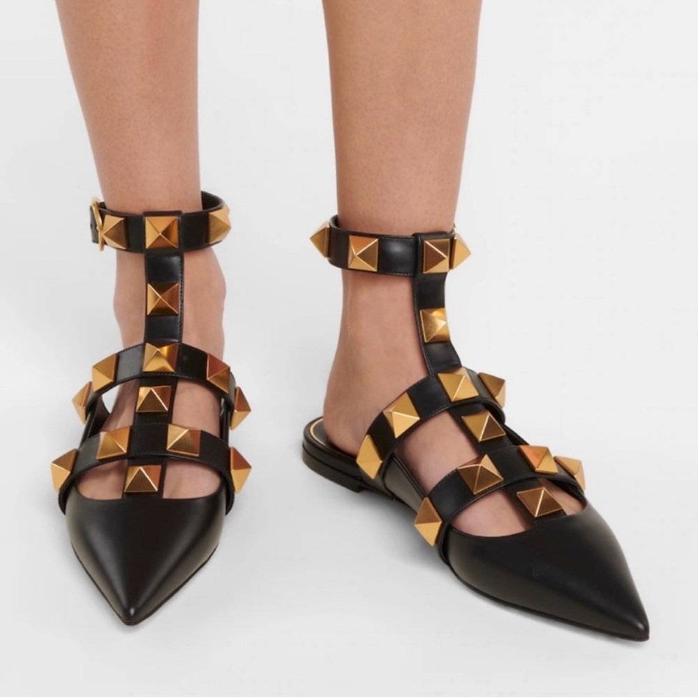 Original Valentino Garavani Roman Stud leather flats